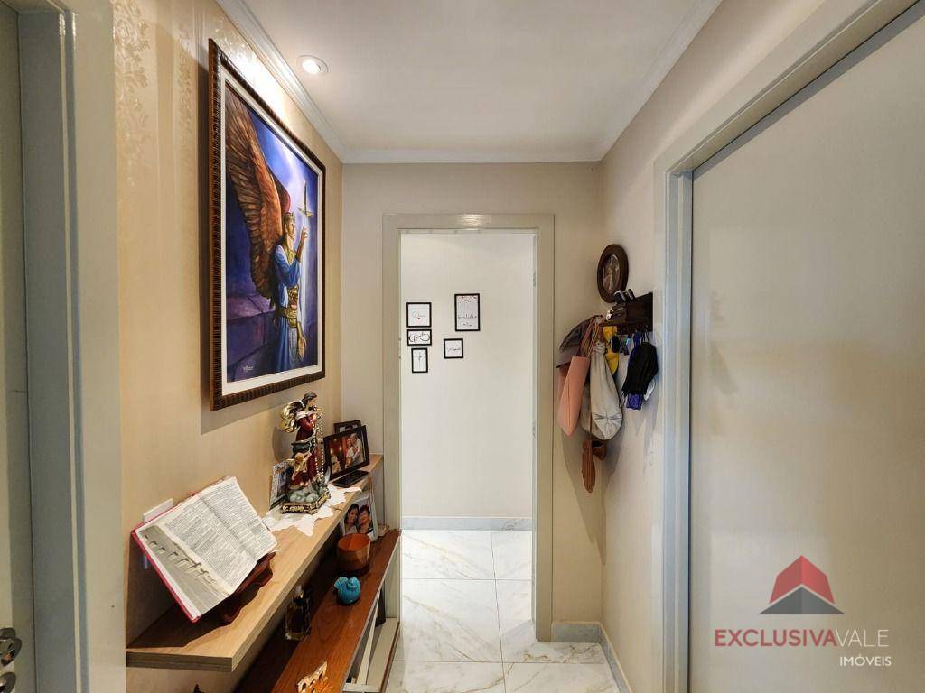 Apartamento à venda com 4 quartos, 190m² - Foto 2