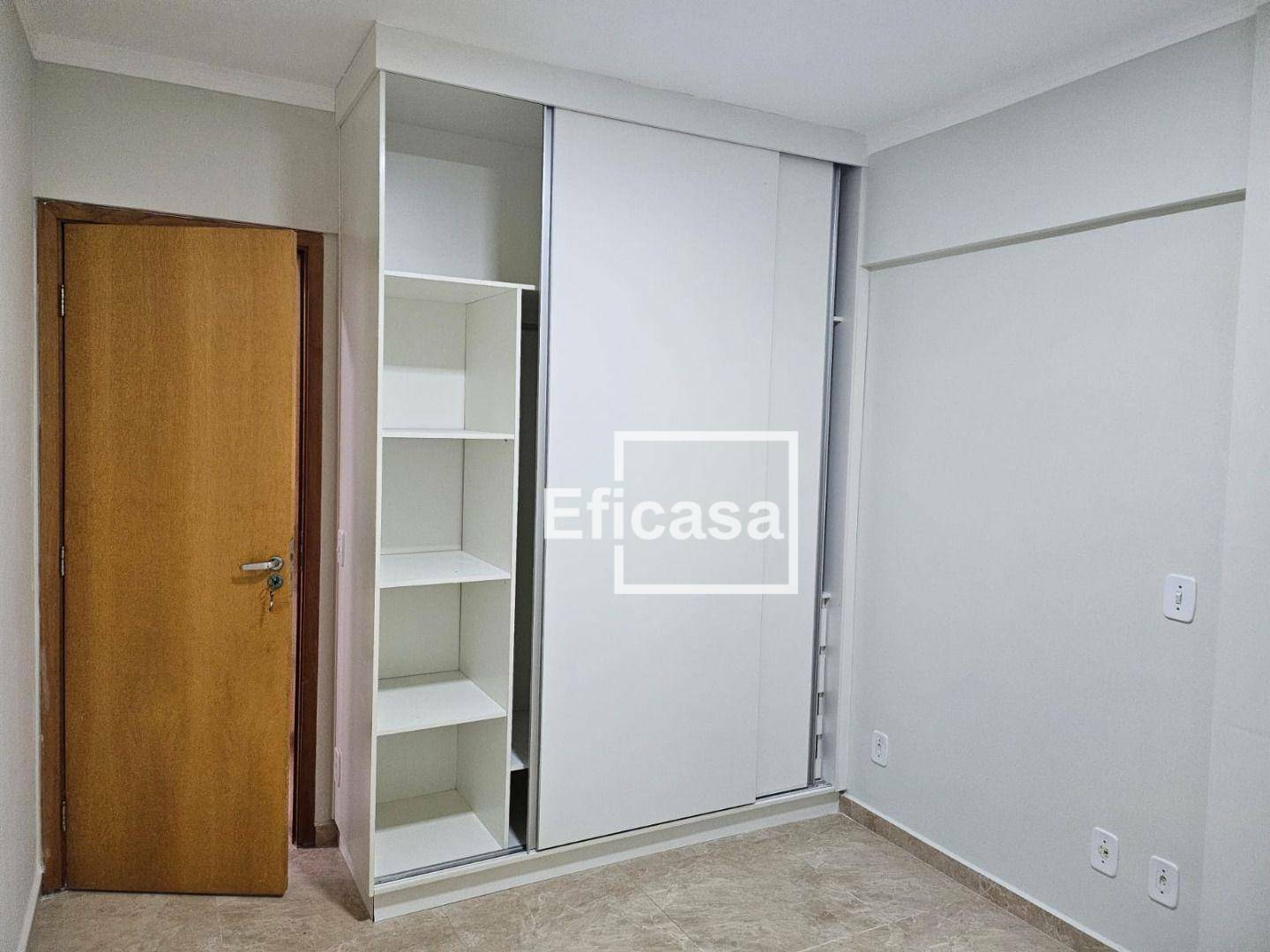 Apartamento à venda com 2 quartos, 70m² - Foto 12