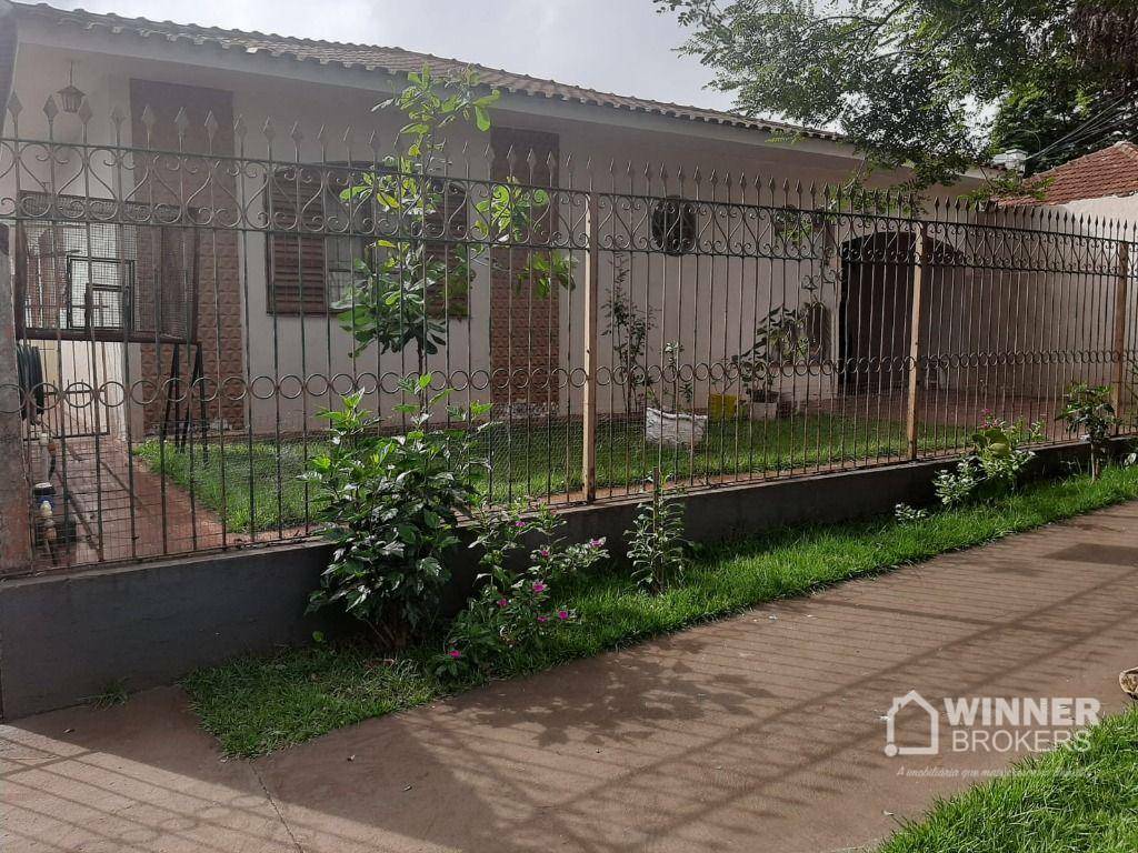 Casa à venda com 5 quartos, 750m² - Foto 2