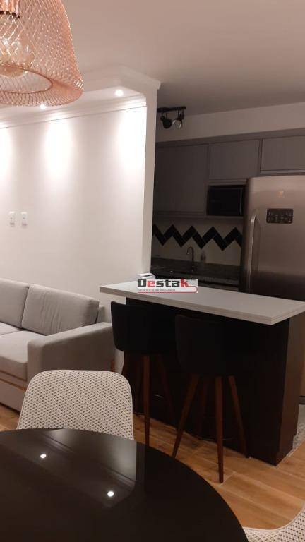 Apartamento à venda com 2 quartos, 58m² - Foto 3