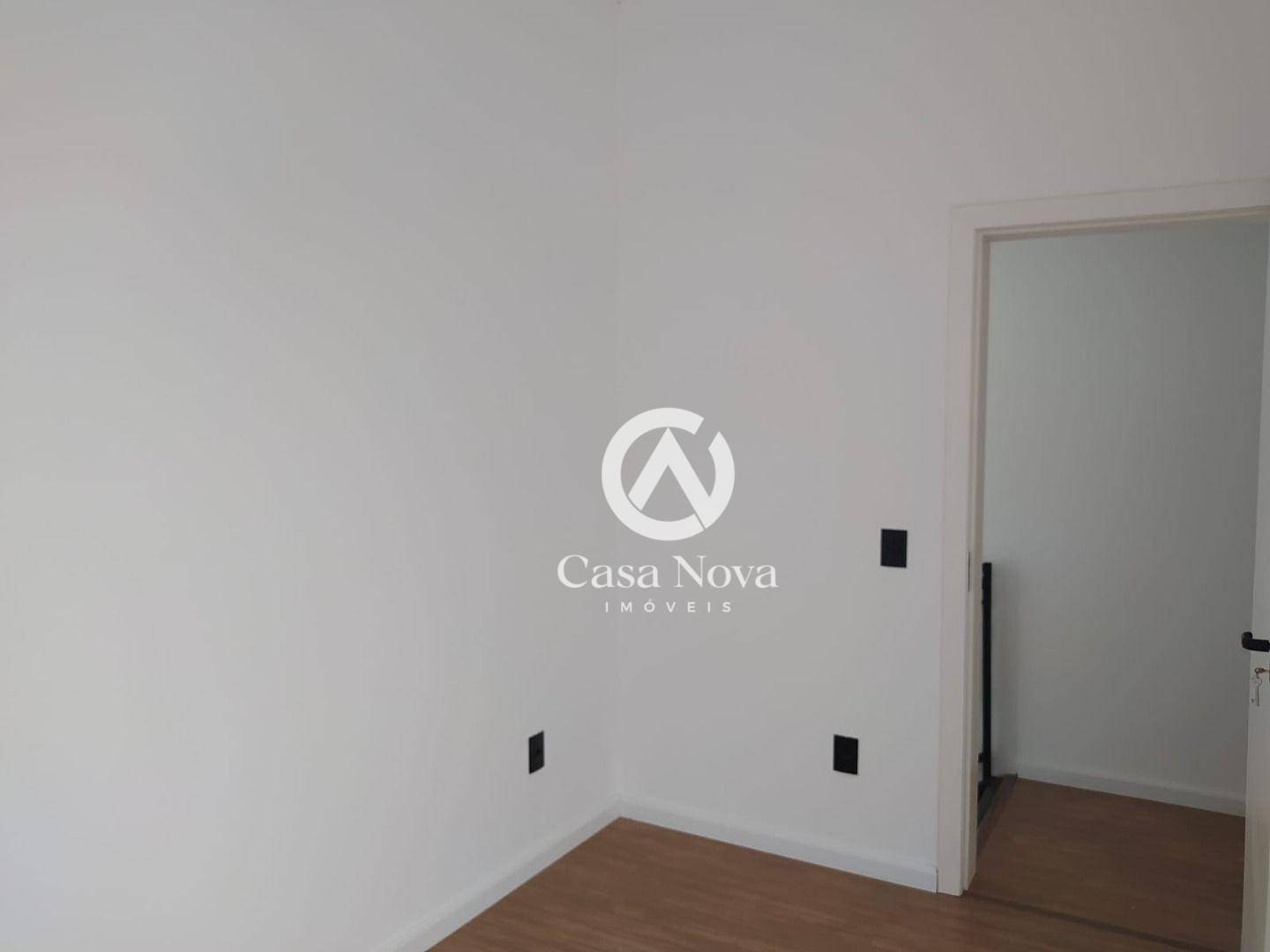 Casa à venda com 3 quartos, 80m² - Foto 10