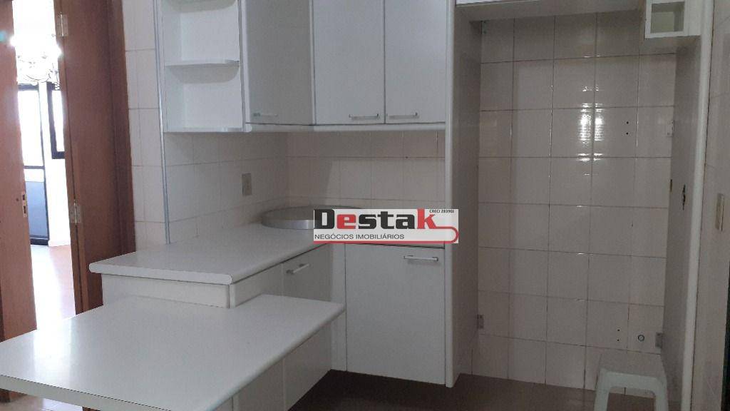 Apartamento à venda com 3 quartos, 178m² - Foto 42