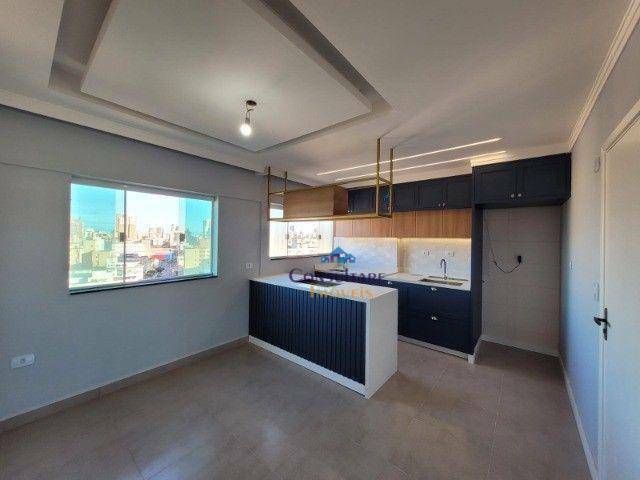 Apartamento à venda com 2 quartos, 70m² - Foto 2