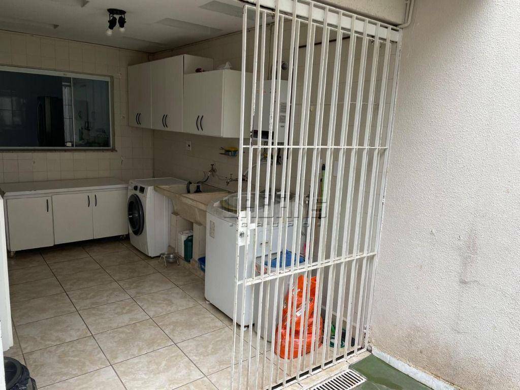 Sobrado à venda com 3 quartos, 180M2 - Foto 5