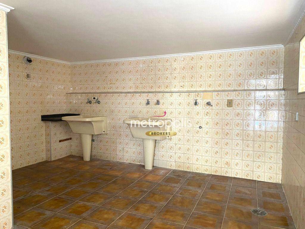 Casa à venda com 3 quartos, 250m² - Foto 29