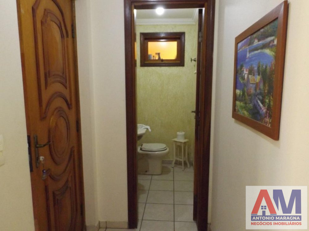 Casa à venda com 3 quartos, 240m² - Foto 47