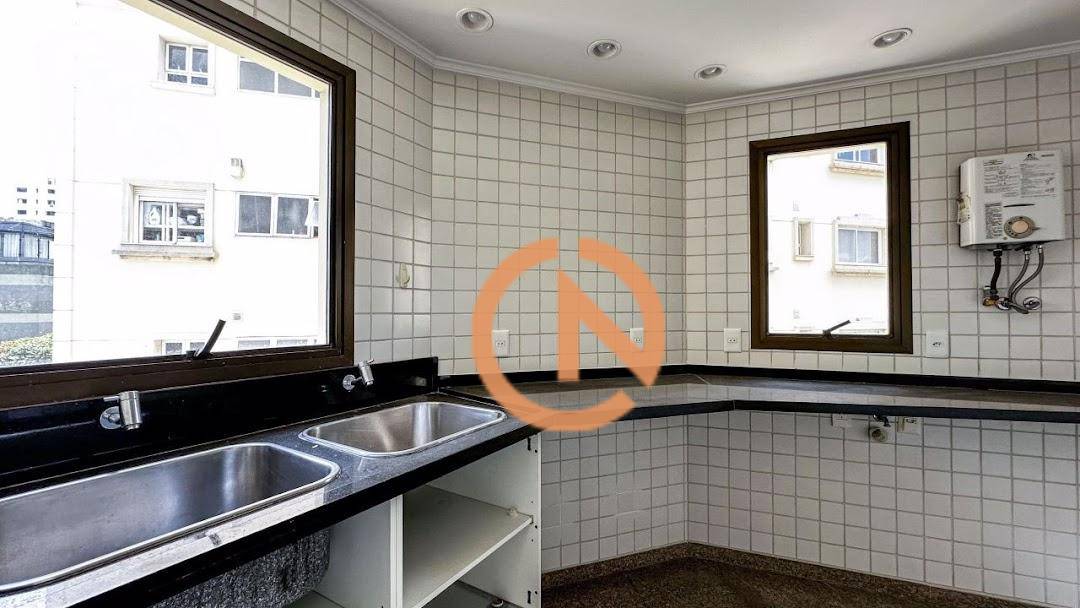 Apartamento à venda com 3 quartos, 250m² - Foto 5