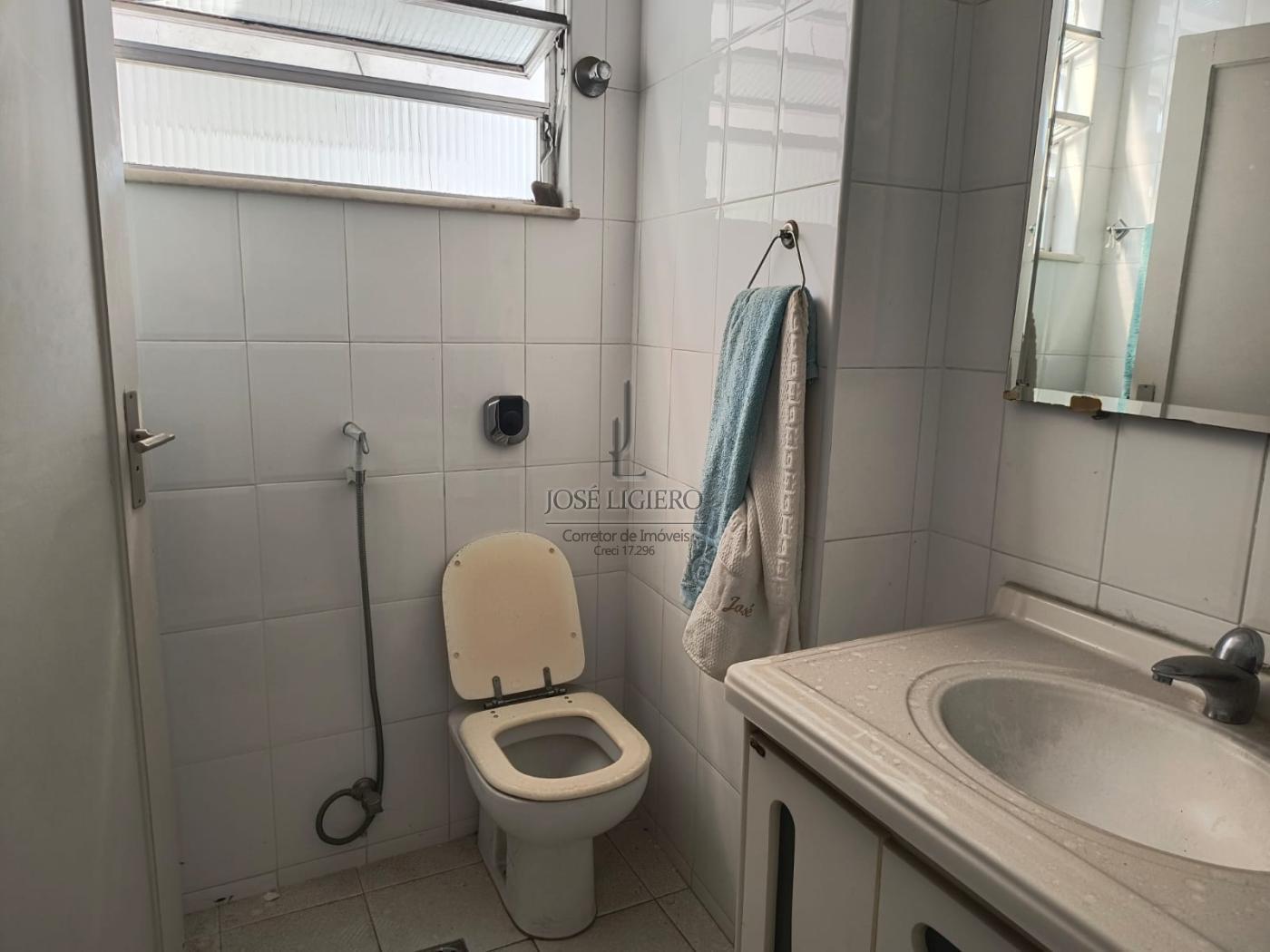 Apartamento à venda com 2 quartos, 75m² - Foto 25