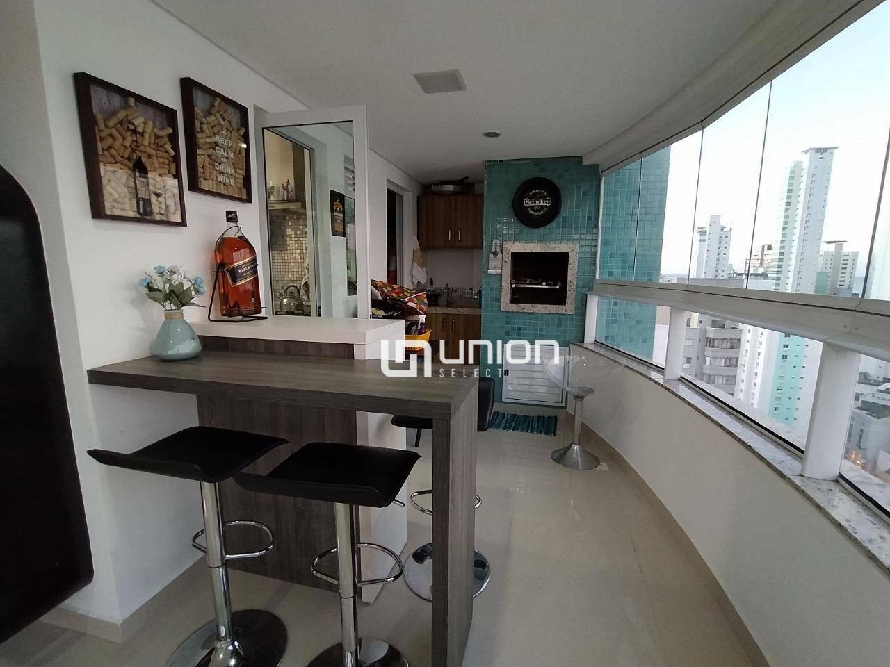 Apartamento à venda com 3 quartos, 97m² - Foto 3