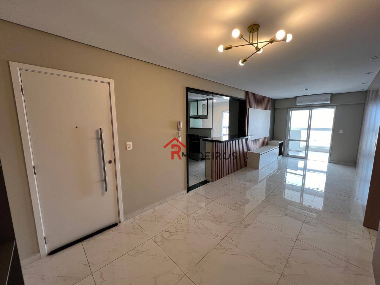 Apartamento à venda com 3 quartos, 149m² - Foto 4