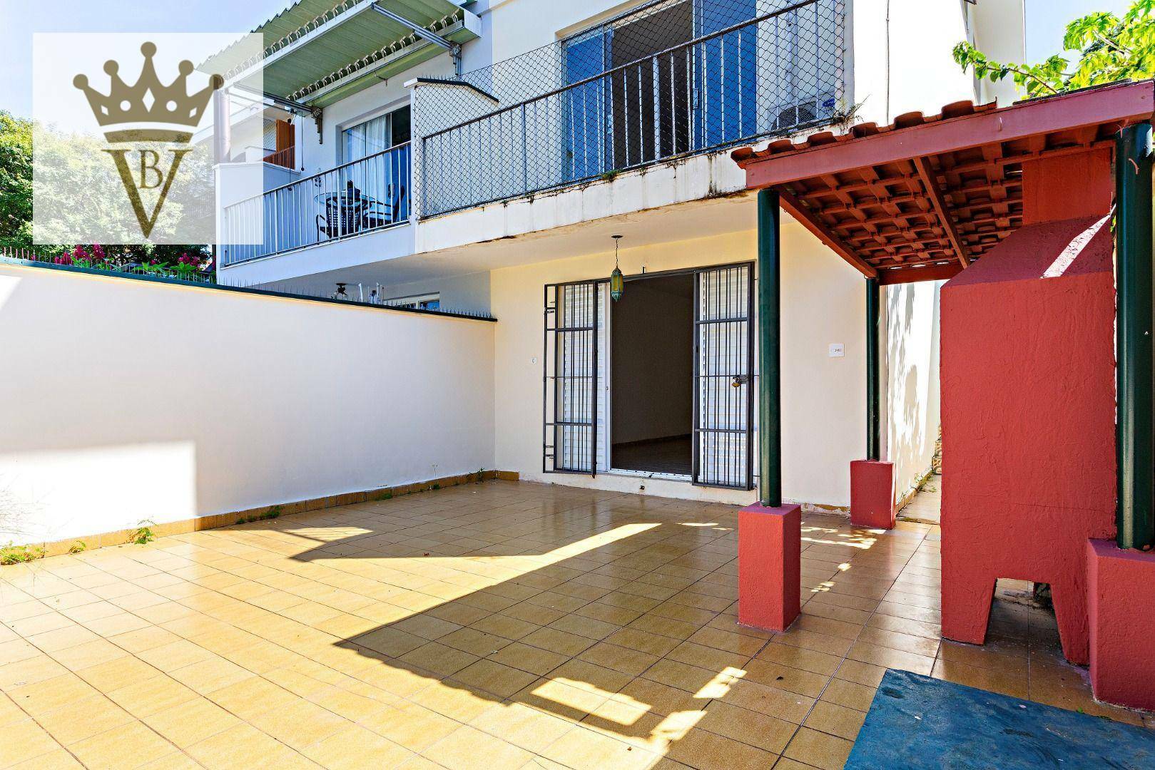 Casa à venda com 3 quartos, 239m² - Foto 14