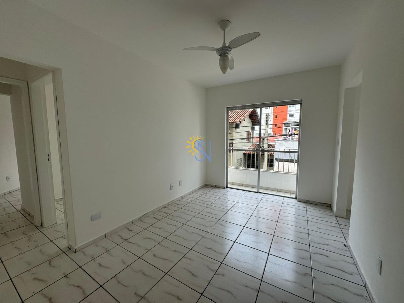 Apartamento à venda com 2 quartos, 69m² - Foto 2