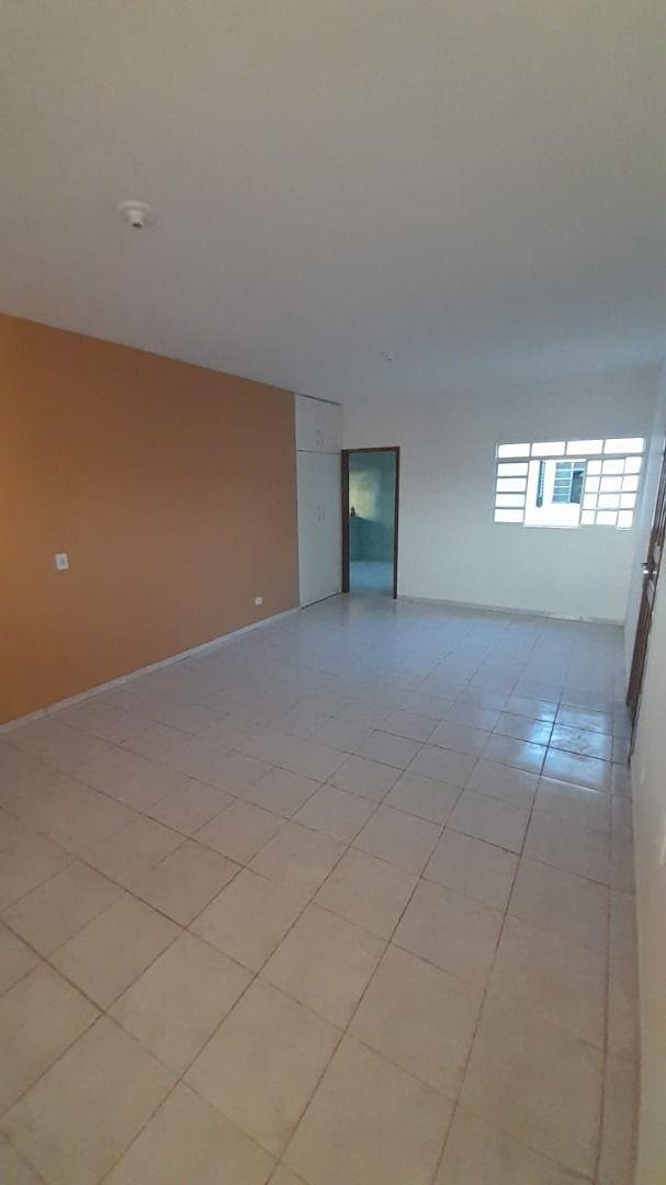 Apartamento para alugar com 3 quartos, 90m² - Foto 18