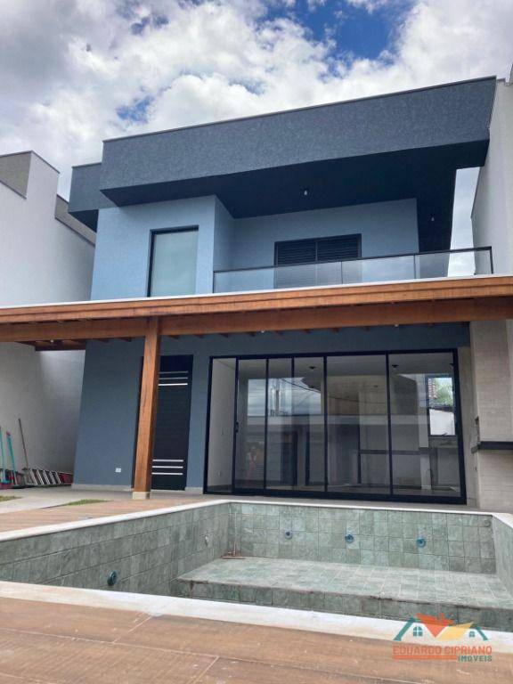 Sobrado à venda com 4 quartos, 180m² - Foto 1