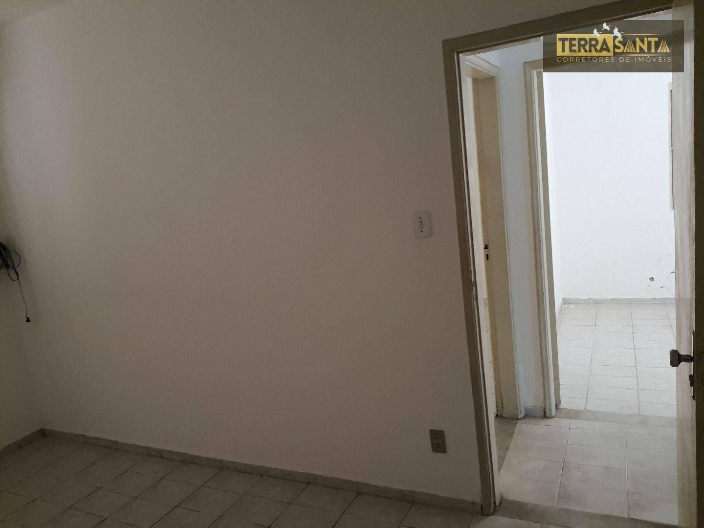 Casa à venda com 3 quartos, 200m² - Foto 14