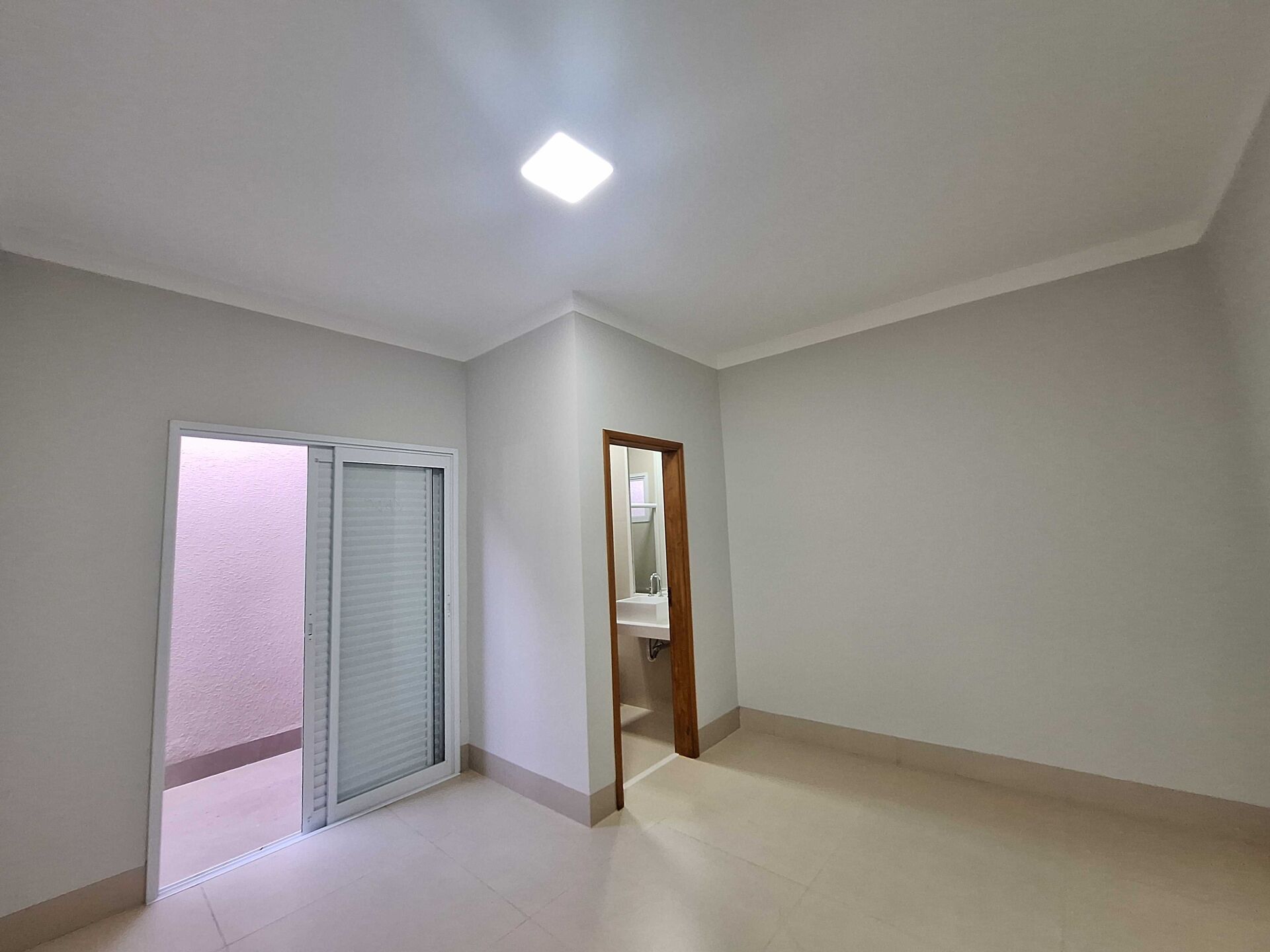 Casa à venda com 3 quartos, 115m² - Foto 14