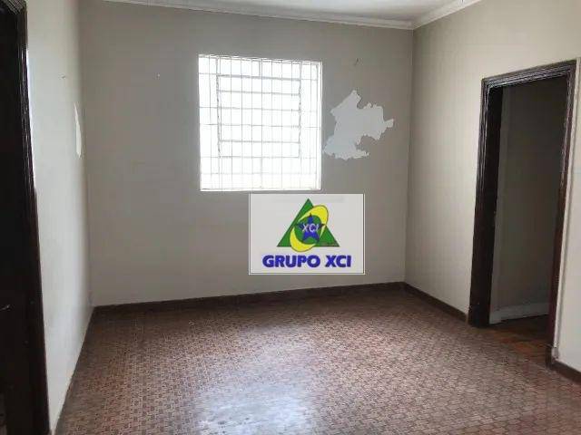 Casa para alugar com 3 quartos, 561m² - Foto 5