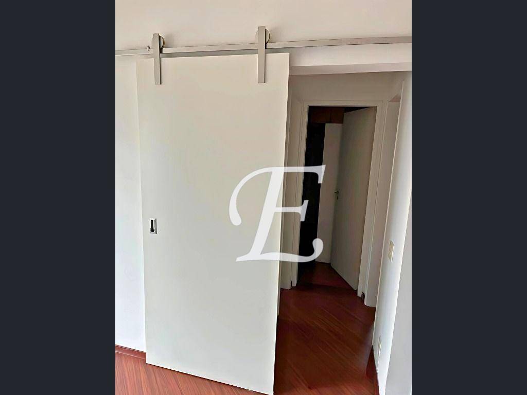 Apartamento à venda com 2 quartos, 68m² - Foto 5