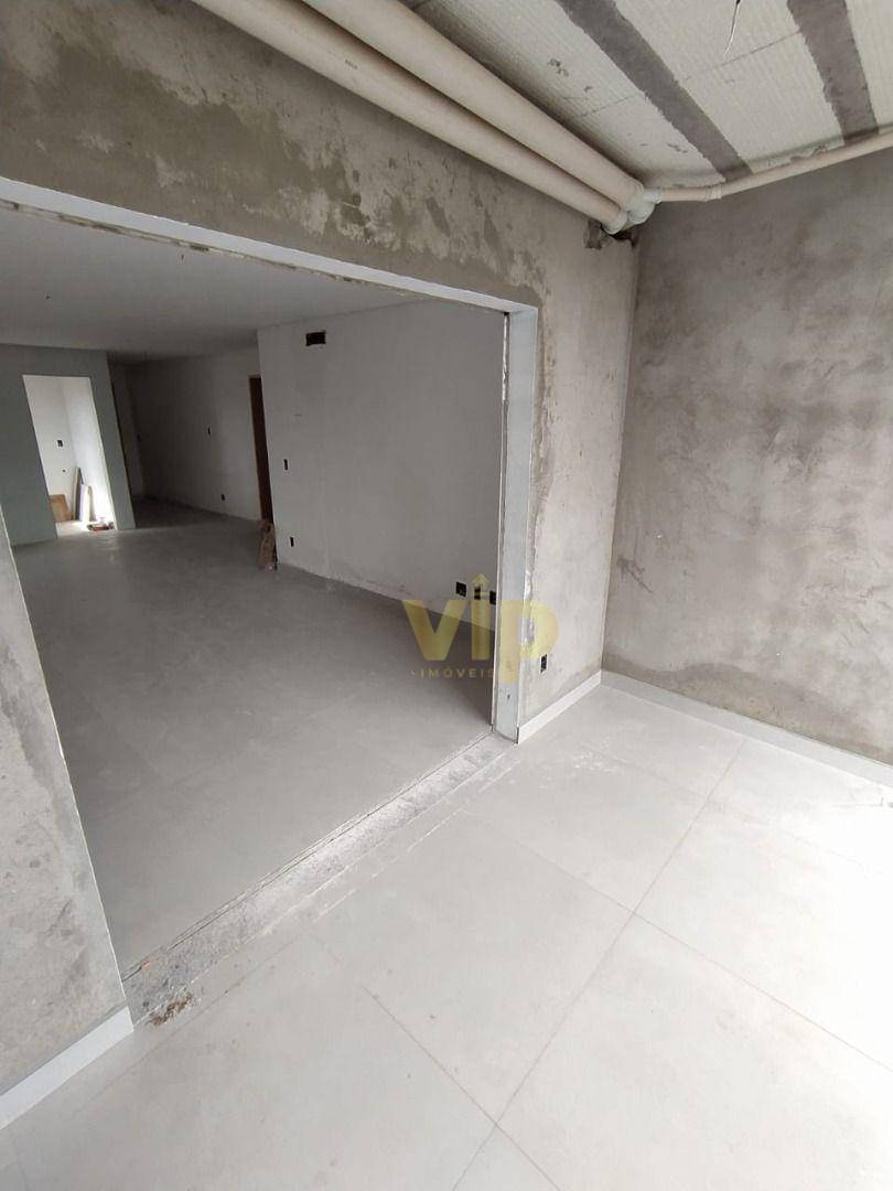 Apartamento à venda com 3 quartos, 90m² - Foto 1