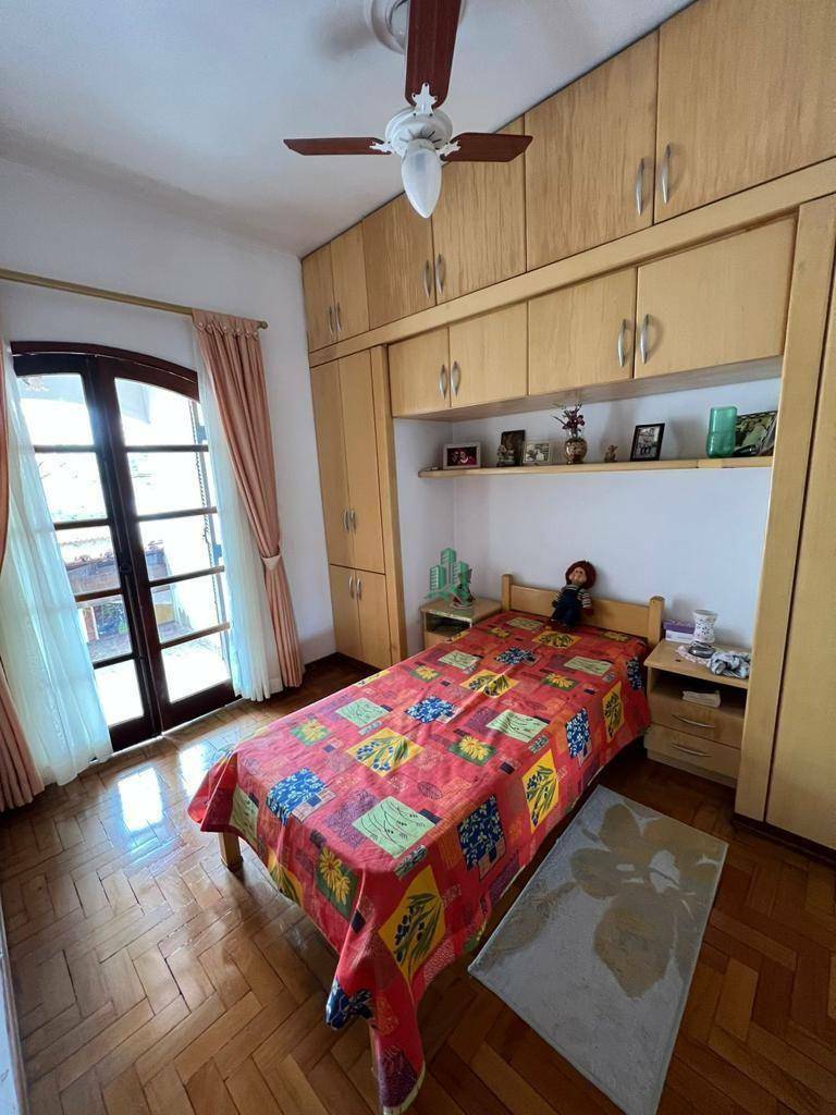 Casa à venda com 3 quartos, 250m² - Foto 8