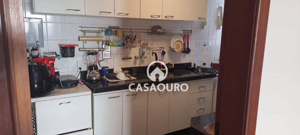 Apartamento à venda com 4 quartos, 115m² - Foto 14