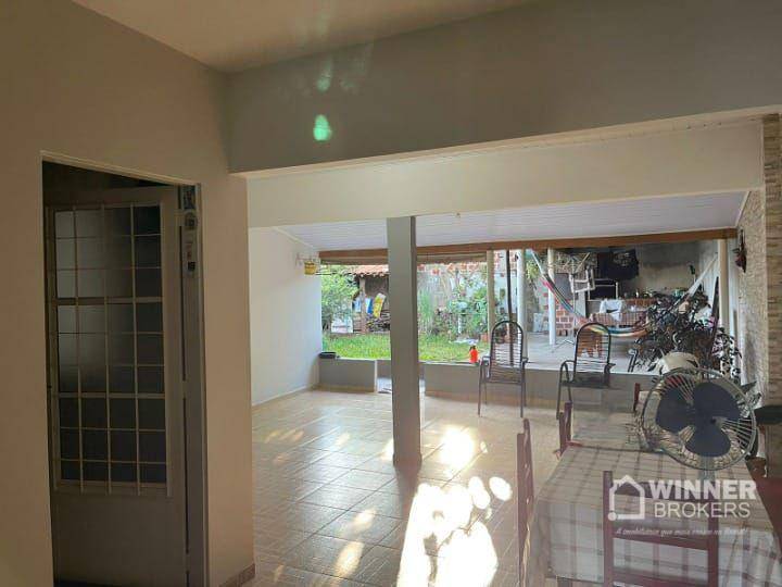 Casa à venda com 3 quartos, 170m² - Foto 11