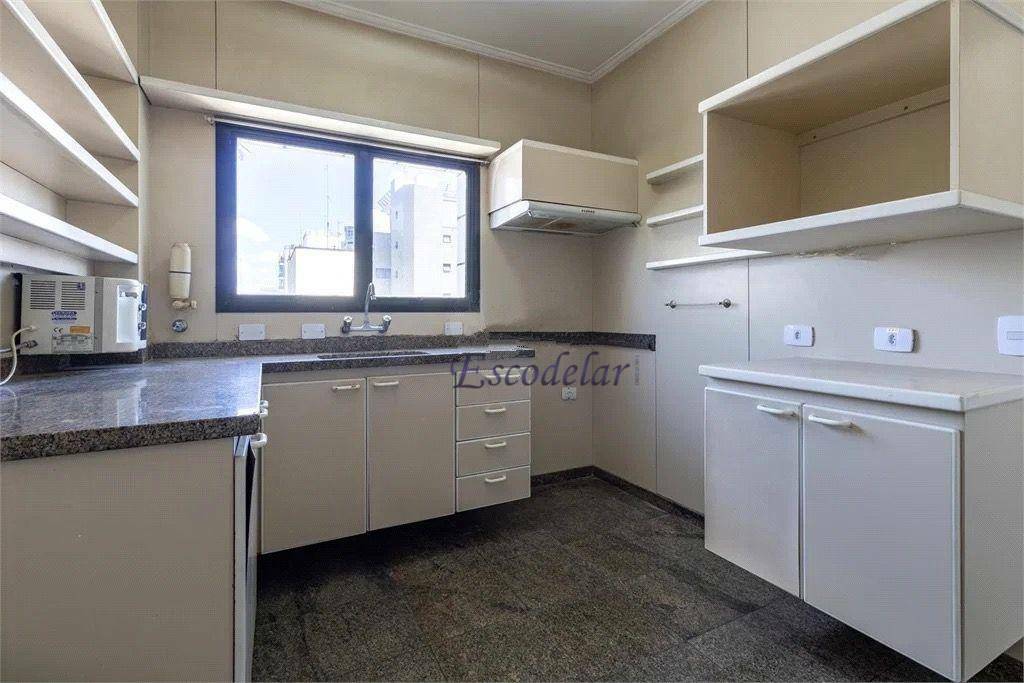 Apartamento à venda com 4 quartos, 214m² - Foto 27