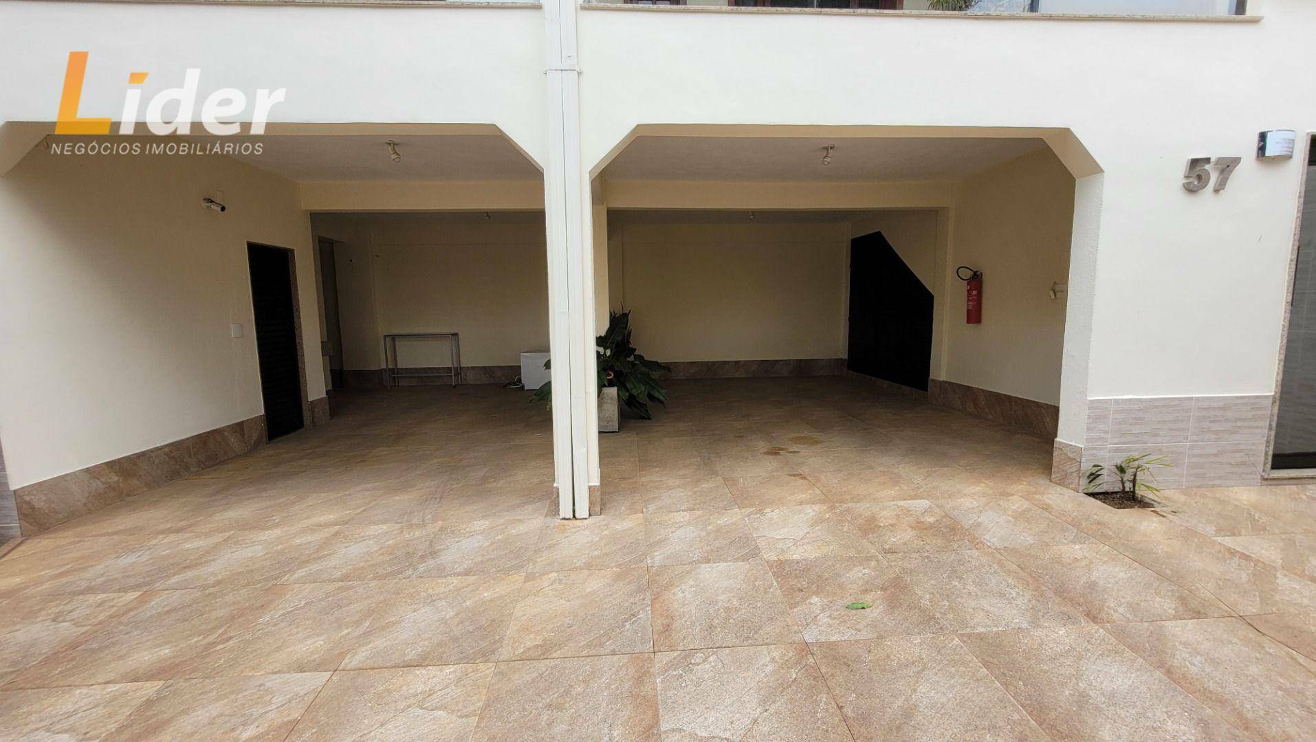 Casa à venda com 4 quartos, 279m² - Foto 5