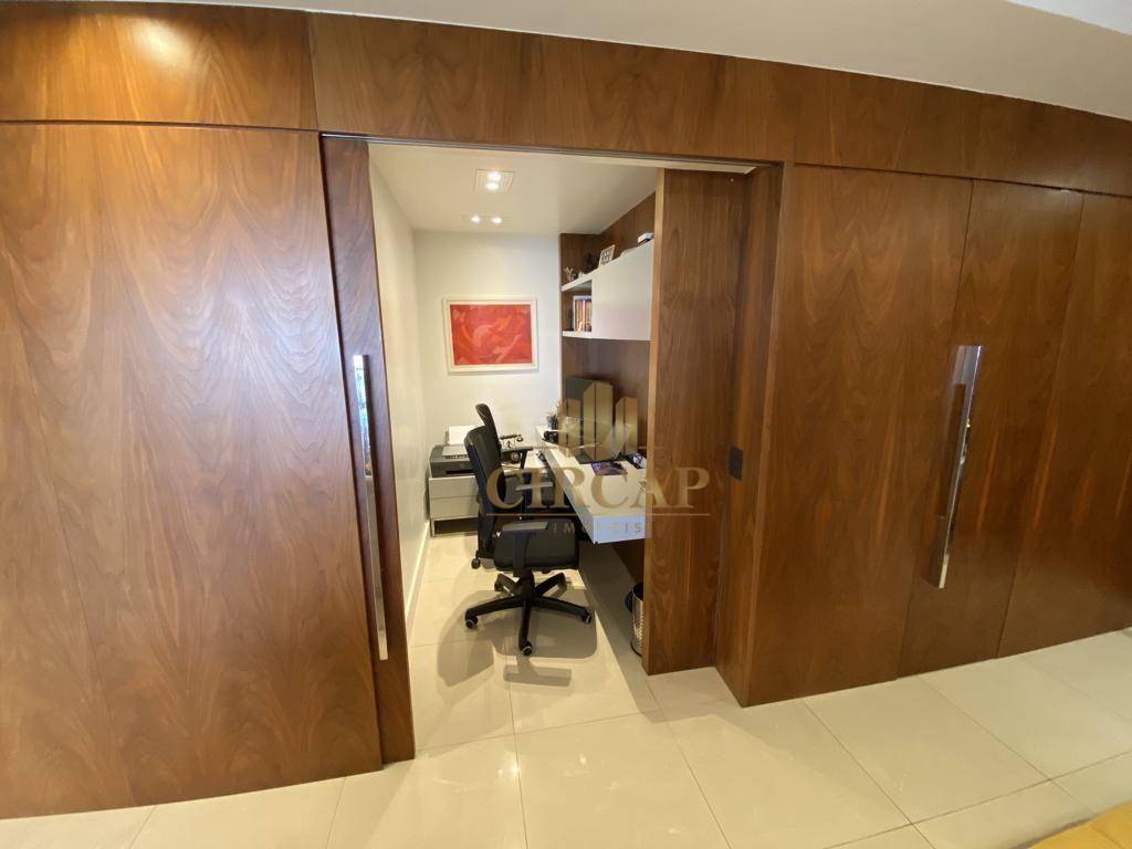 Apartamento à venda com 3 quartos, 163m² - Foto 9