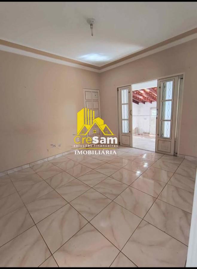 Casa à venda com 2 quartos, 250m² - Foto 4
