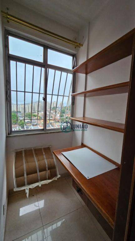 Apartamento à venda com 2 quartos, 72m² - Foto 11