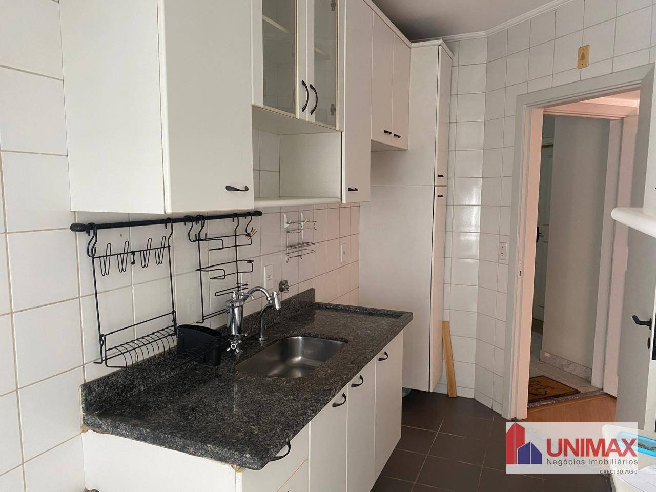 Apartamento para alugar com 3 quartos, 86m² - Foto 9