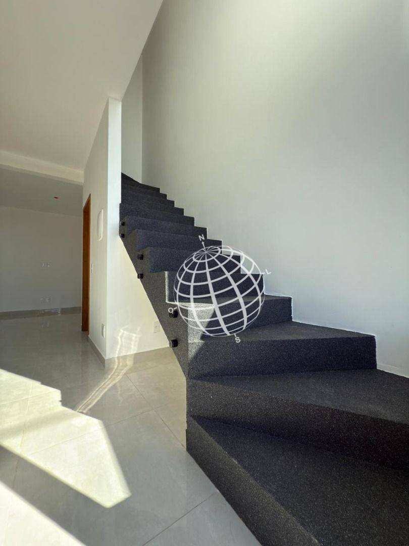 Casa à venda com 3 quartos, 110m² - Foto 17