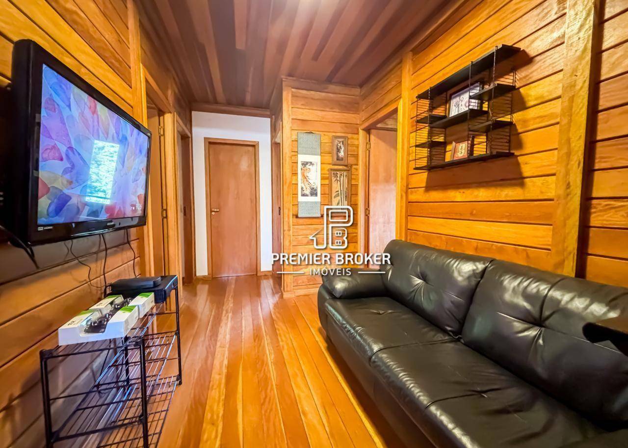 Casa de Condomínio à venda com 5 quartos, 210m² - Foto 31