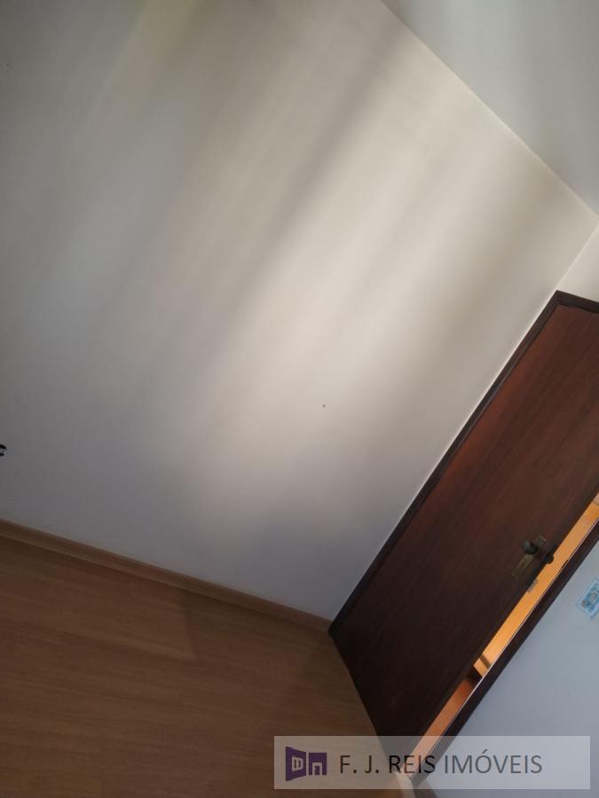 Apartamento à venda com 3 quartos, 87m² - Foto 7