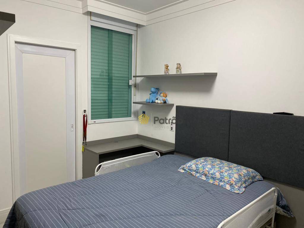 Apartamento à venda com 3 quartos, 150m² - Foto 6