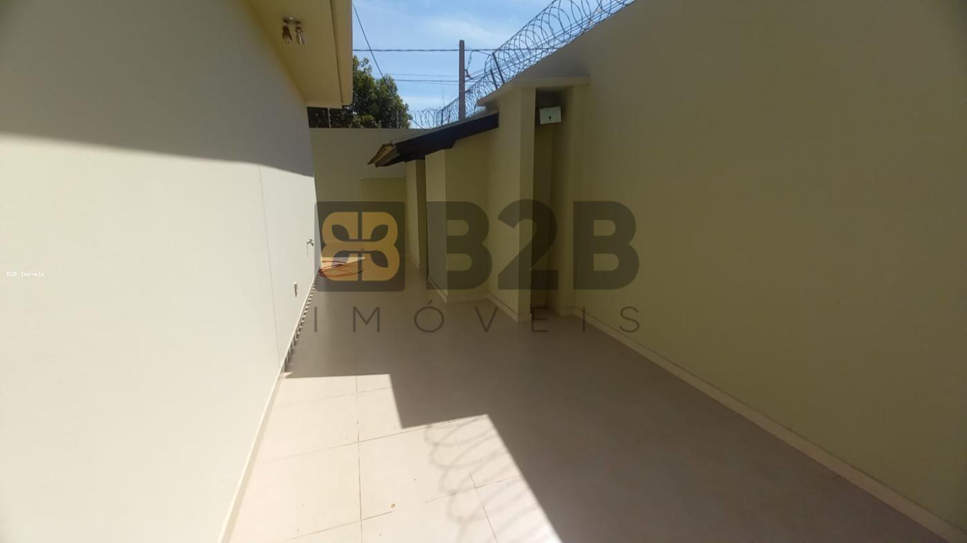 Casa à venda com 3 quartos, 260m² - Foto 22