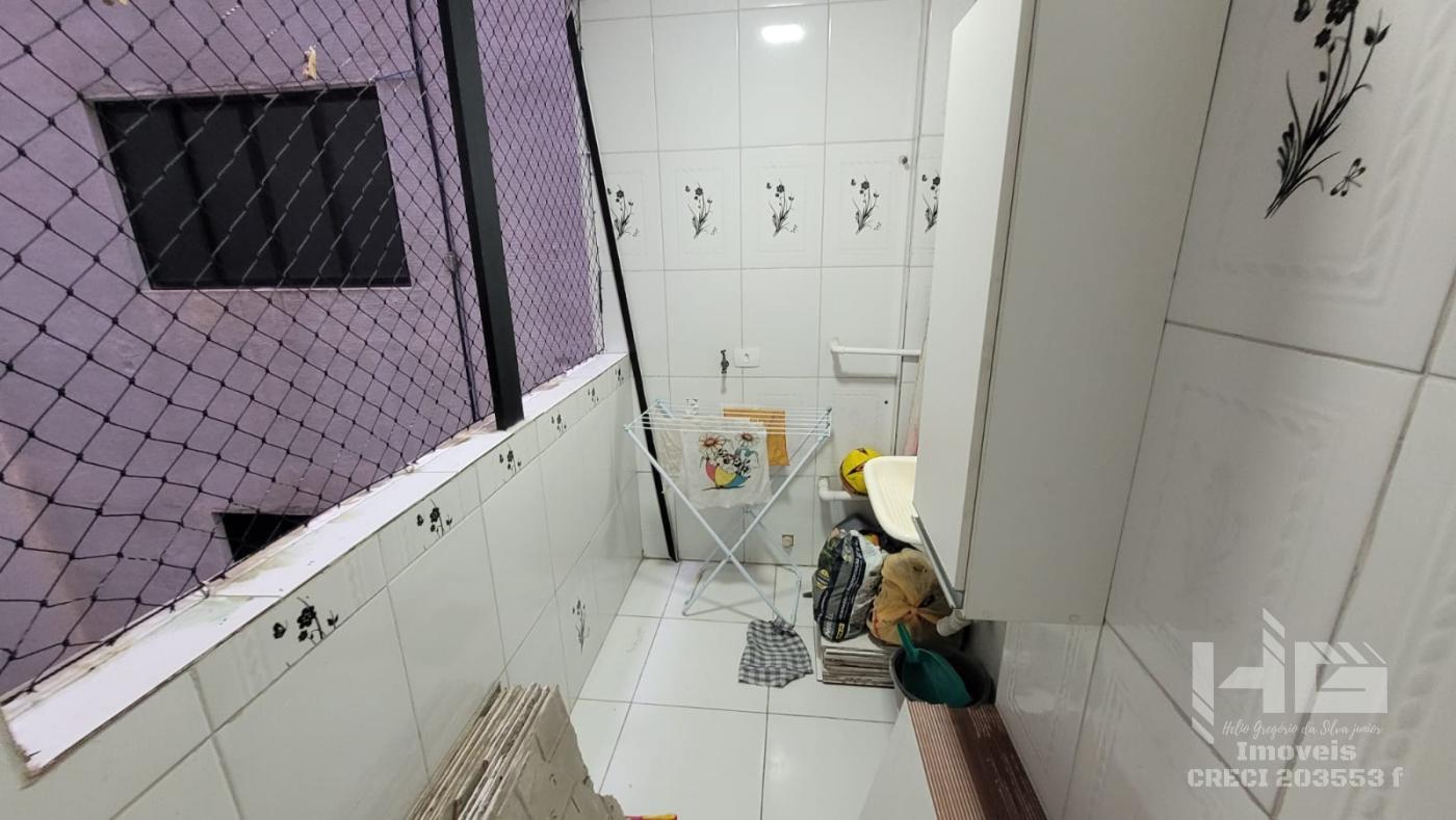 Apartamento à venda com 1 quarto, 60m² - Foto 9