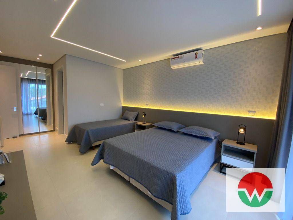 Casa de Condomínio à venda com 5 quartos, 450m² - Foto 17