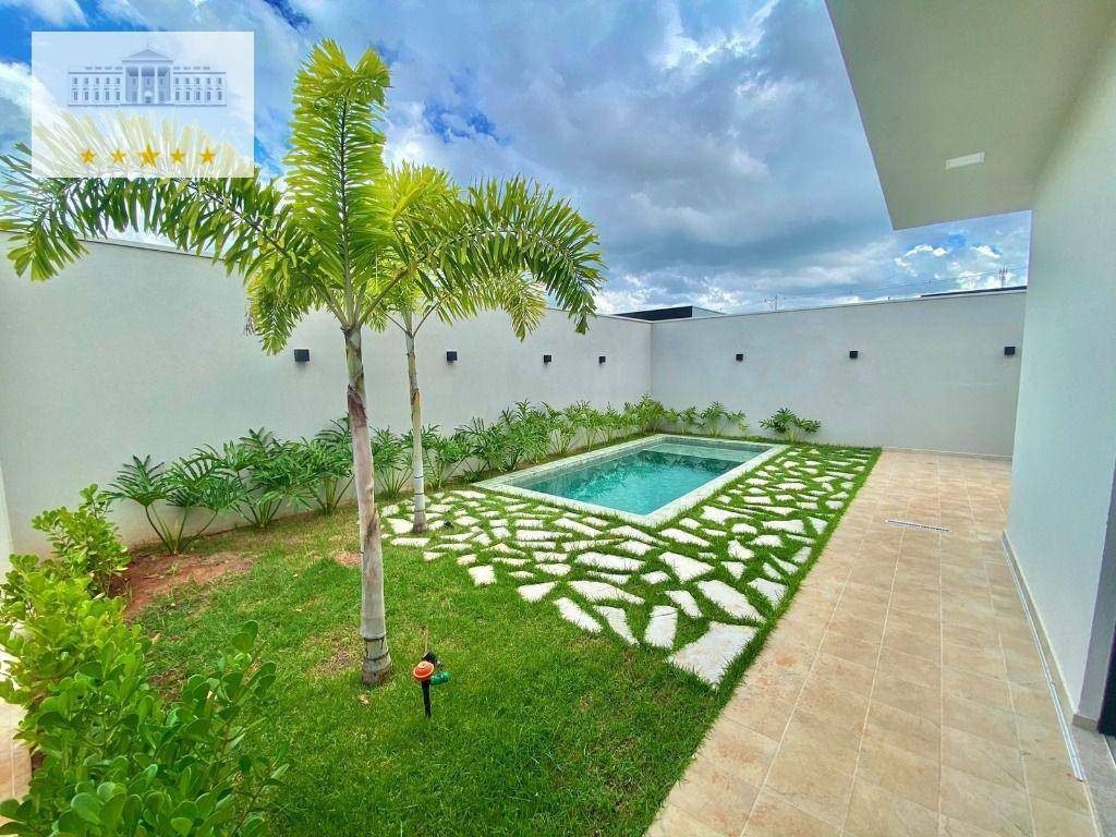 Casa de Condomínio à venda com 3 quartos, 220m² - Foto 2