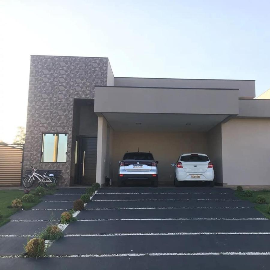 Casa de Condomínio à venda com 4 quartos, 260m² - Foto 1