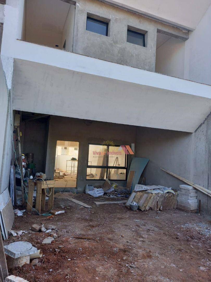 Sobrado à venda com 3 quartos, 175m² - Foto 3