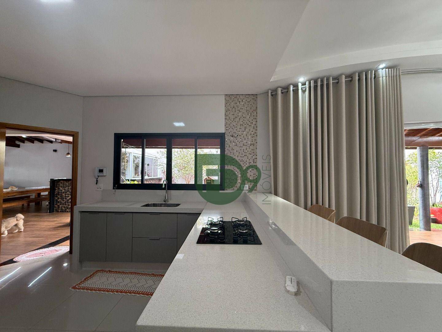 Casa à venda com 3 quartos, 225m² - Foto 22