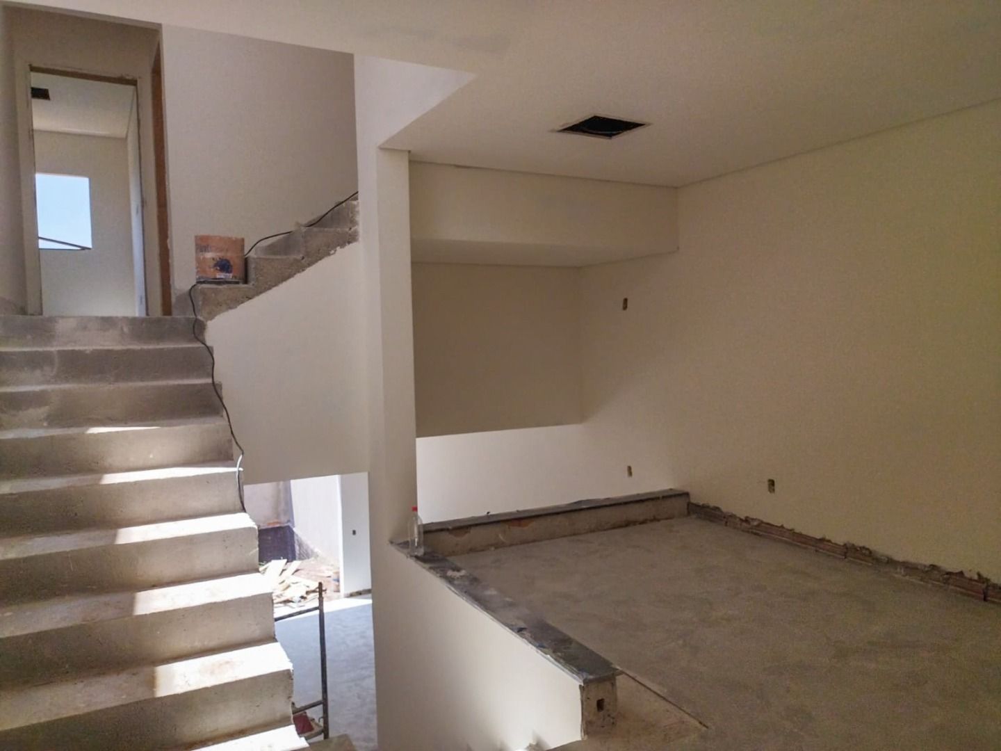 Sobrado à venda com 3 quartos, 200m² - Foto 12