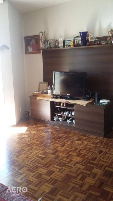 Apartamento à venda com 3 quartos, 91m² - Foto 11