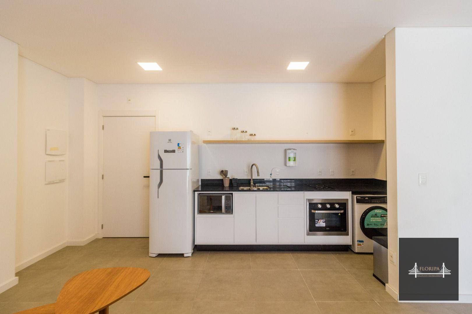Apartamento à venda com 1 quarto, 55m² - Foto 18