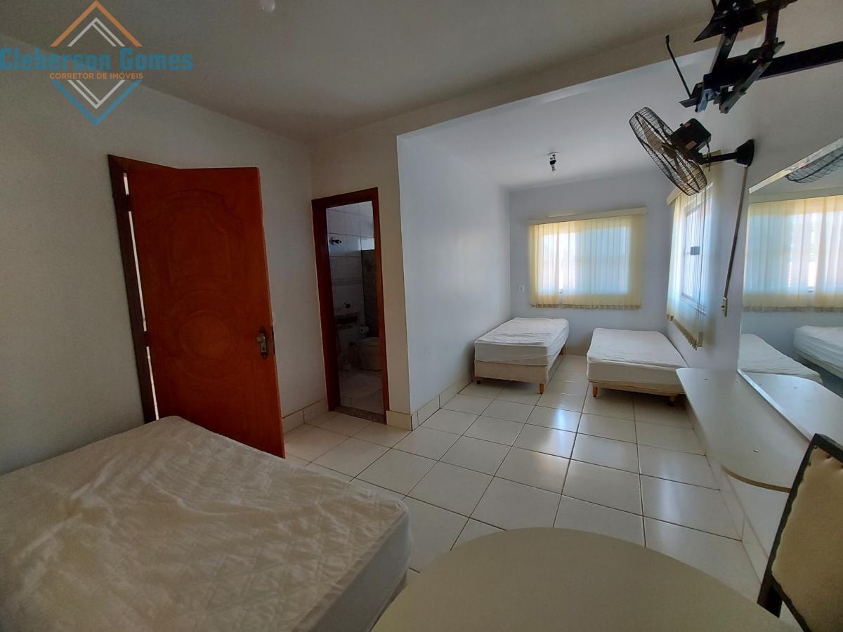 Chácara à venda com 4 quartos, 2280m² - Foto 11