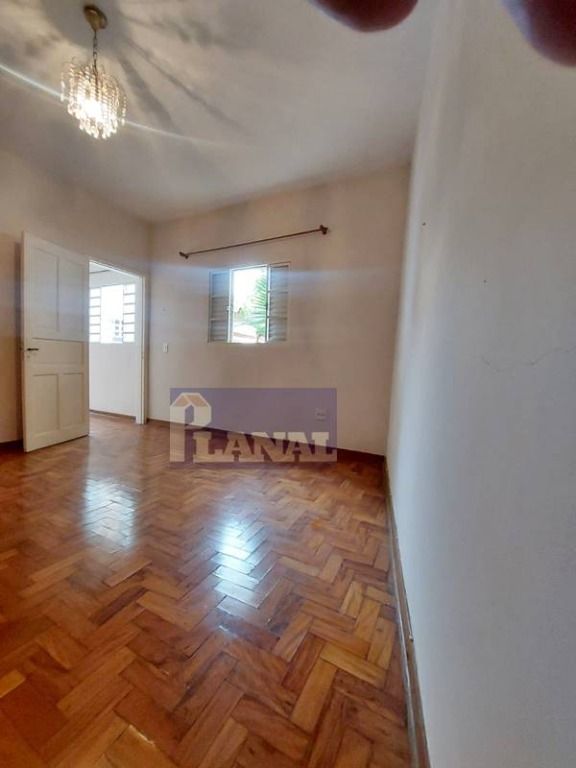 Casa à venda com 3 quartos, 159m² - Foto 5