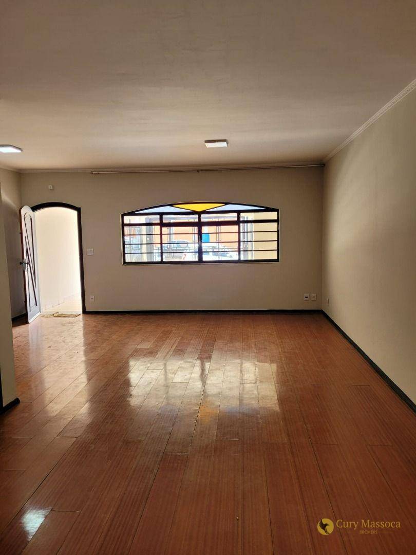Casa, 3 quartos, 200 m² - Foto 1