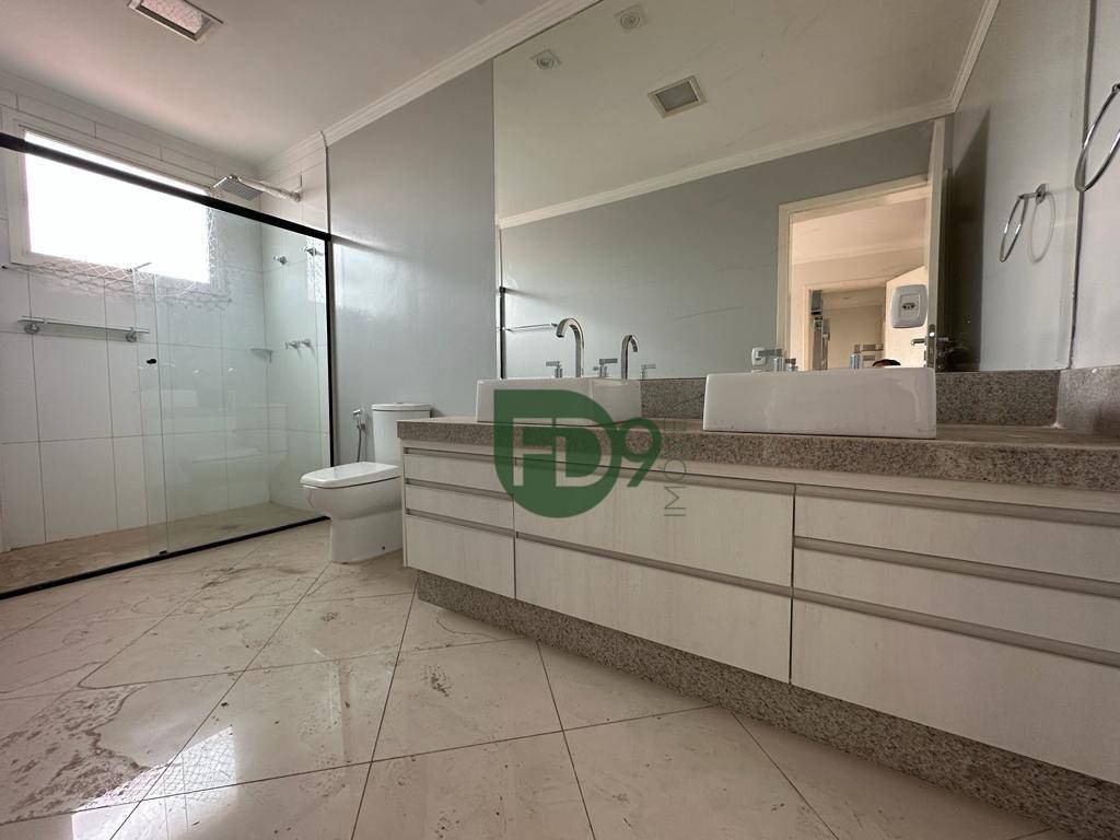 Apartamento à venda com 3 quartos, 210m² - Foto 14